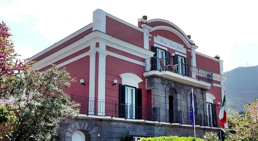 Albergo Italia - Beach Hotel Казамиччола-Терме Экстерьер фото