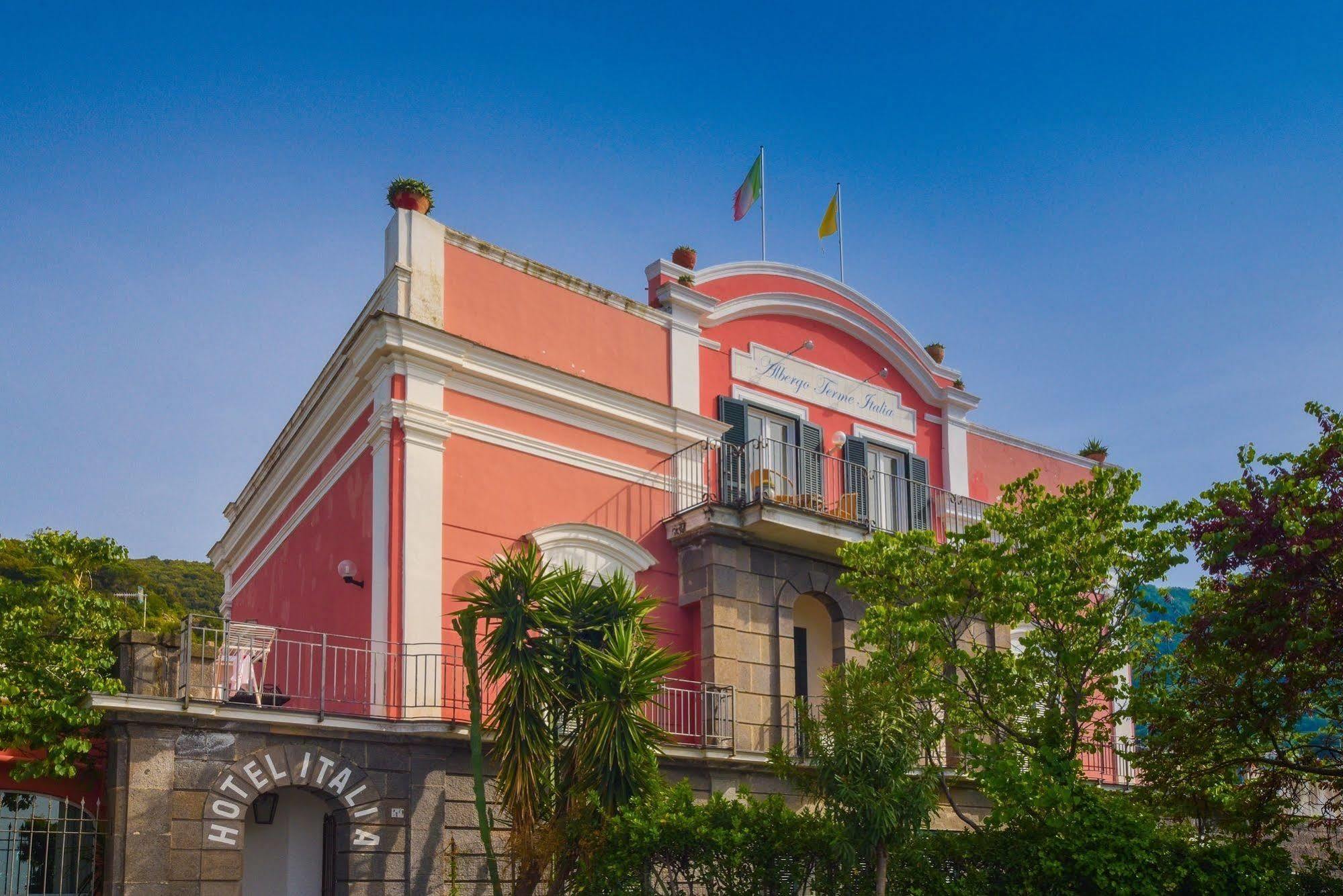 Albergo Italia - Beach Hotel Казамиччола-Терме Экстерьер фото